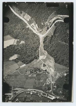 Luftaufnahme, Berger Hof (Radevormwald): Ansicht, Ortschaft, Wald und Felder