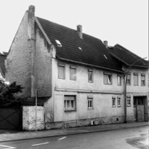 Sulzbach, Schwalbacher Straße 4