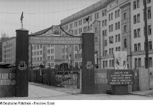 Einzug in die Wohnungen der Windmühlenstraße in Leipzig