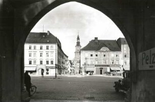 Reichenbach, Stadtansicht : Reichenbach (Dzierzoniow/Polen). Blick vom Rathaus über den Ring zur evangelischen Kirche
