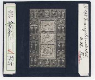 Trier, Domschatz: Deckel eines Evangeliars, Verkündigung, Geburt Jesu, Taufe (Stoedtner-Nr. 35296)