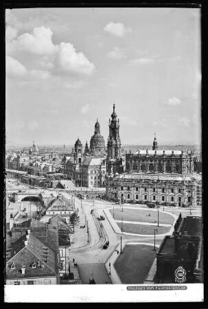 Dresden, Blick vom Fernheizwerk auf Katholische Hofkirche, Frauenkirche und Brühlsche Terrasse
