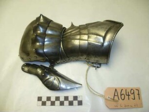 Handschuh bzw. Hentze eines Harnisches