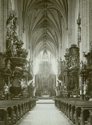 Breslau, Sankt Maria auf dem Sande, ehemaliges Augustiner-Chorherren-Stift. Inneres durch das Mittelschiff zum Chor