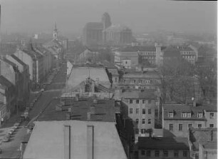 Dresden-Friedrichstadt. Blick vom Kühlhaus über die Friedrichstraße nach Westen zum Krankenhaus, zur Matthäuskirche und zur Hafenmühle