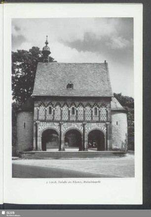 Lorsch, Torhalle des Klosters (Michaeliskapelle) und Kapitell an der Torhalle