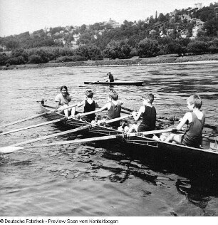 Verschiedene Sportarten; Ankunft der Olympioniken; Training Dynamo; Veteranenralley