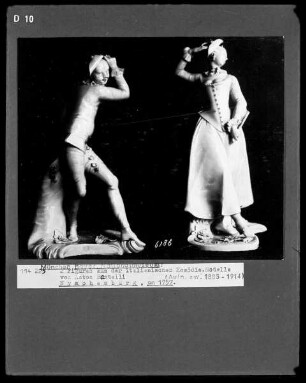 Zwei Figuren aus der italienischen Komödie
