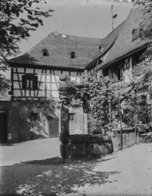 Fachwerkhaus : Hof eines Fachwerkhauses in Eltville