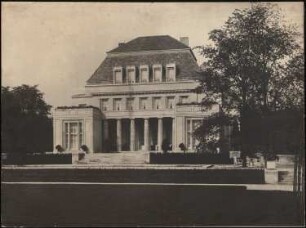 Villa J. Feinhals, Köln-Marienburg: Ansicht der Gartenseite