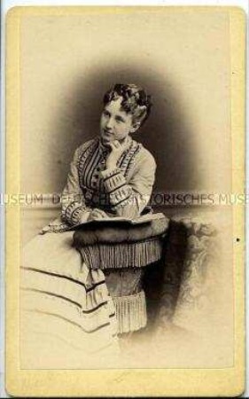 Sitzende Frau, Carte de Visite