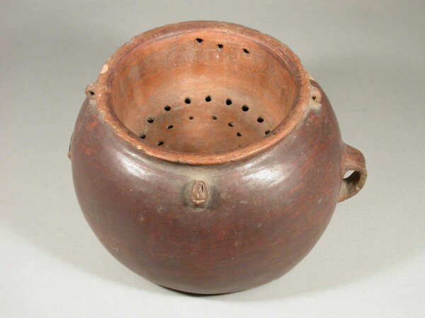 Clay vessel