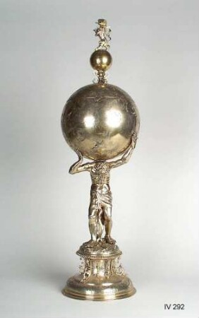 Deckelpokal, Herkules mit der Himmelskugel