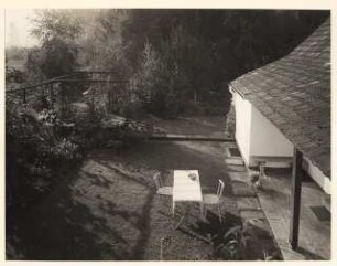 Garten Elsbeth Heddenhausen, Berlin-Zehlendorf: Veranda mit Sitzplatz