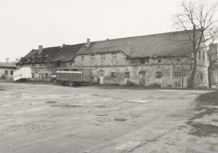 Radeburg, Rittergut : Radeburg. Rittergut, Am Hofwall 2. Wirtschaftsgebäude, Hofansicht