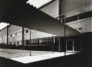 Taschentuchweberei der Lauffenmühle KG, Blumberg, Architekt Egon Eiermann