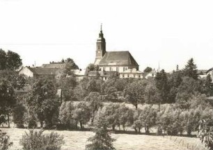 Krögis, Blick auf den Ort von Südosten mit Kirche