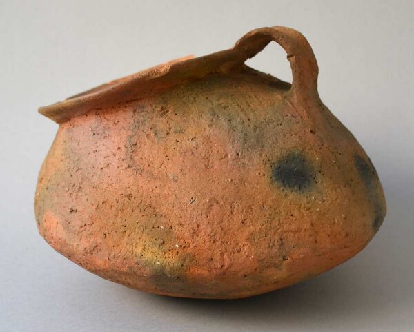 Clay pot