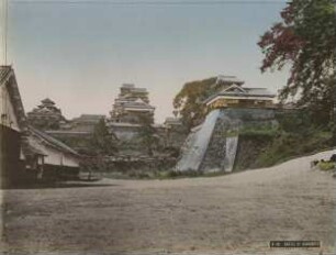 Blick auf die Schloßanlage von Kumamoto 熊本城 von außen