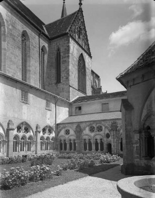 Zisterzienserkloster — Kreuzgang