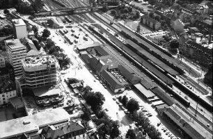 Freiburg: Hauptbahnhof, Gewerbebank im Bau
