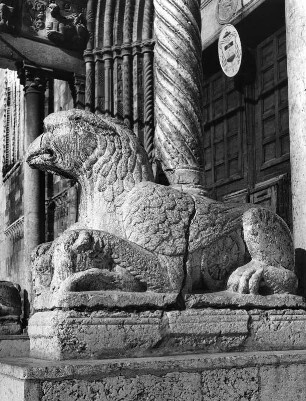 Portal : Verona. Kathedrale Santa Maria Matricolare. Löwe (1139/1153?; Nicolaus)