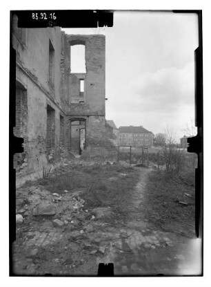 Magdeburg, Domplatz 5. Ruine der ehem. Domdechanei