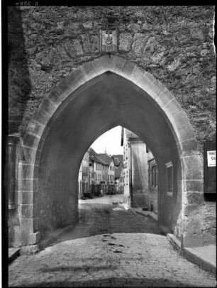 Buchen Ortsteil mit Torbogen (13. Jahrhundert), Stadtwappen (um 1719)