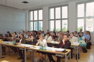 Neuer Sächsischer Landtag, Bibliothekskonzeption für das Bildungsland Sachsen : Vorstellung der "Bibliothekskonzeption für das Bildungsland Sachsen" im Sächsischen Landtag, 8. Mai 2008. Konzeption Prof. Dr. Thomas Bürger, Generaldirektor Sächsische Landesbibliothek – Staats- und Universitätsbibliothek Dresden (SLUB). Sitzung im Fraktionsberatungssaal