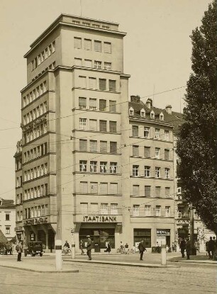 Dresden-Neustadt. Hochhaus der Sächsischen Staatsbank am Albertplatz (1929; B. Löser nach H. Paulick)