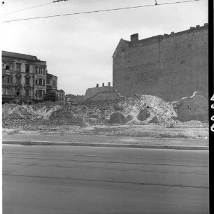Negativ: Trümmer, Nettelbeckstraße 11, 1953