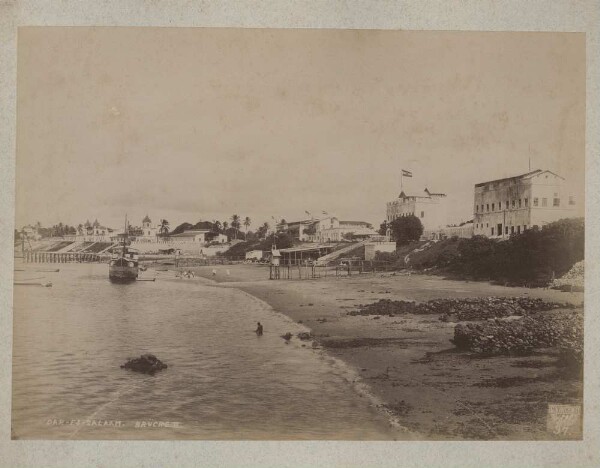 Dar-Es-Salaam, en Afrique du Sud. Pont II.