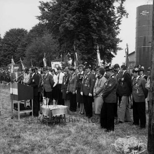 Volks- und Schützenfest: Kreisverbandschützenfest: Sport- und Schützenverein Pölitz e.V. und Kreisschützenverband Stormarn: Proklamation des Schützenkönigs und der Schützenkönigin