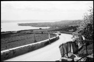 Neuchâtel: Straße zum Neuchâteler See, bei Neuchâtel