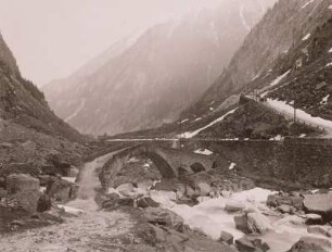 Schweiz, Reuß, Teufelsbrücke bei Schöllenen