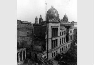Blick auf das zerstörte Neue Museum