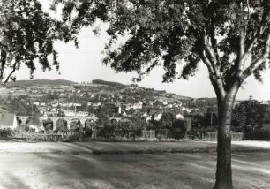 Sebnitz. Stadtansicht. Blick vom Knöchel nach Osten gegen Tanzplan und Buchberg