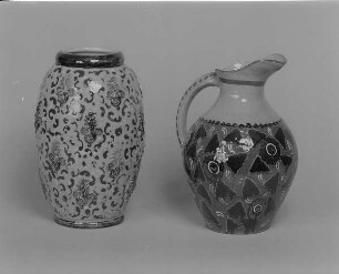 Krug : Vase und Krug (1. V. 20. Jh.; K. Feuerriegel)