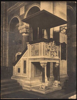 Garnisonkirche, Hannover: Ansicht der neoromanischen Kanzel