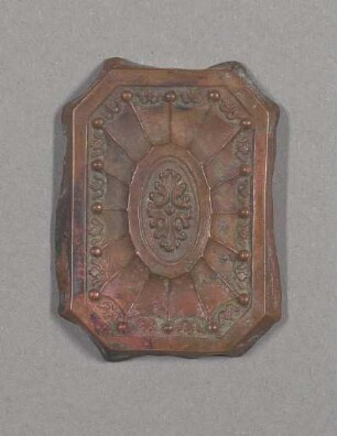 Kupferrelief mit Empirerosette mit Faltwerk und ovalem Akanthusornament