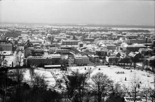 Freiburg: Blick vom Schlossberg auf Stadtgarten