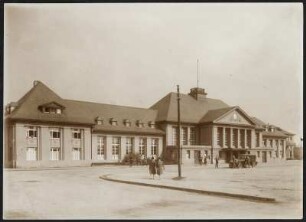 Viersen, Bahnhof : Viersen. Bahnhof. Bahnhofsvorplatz
