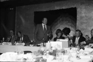 Basel: Hotel International; Gruppen mit DB Präsident Dipl.-Ing. Heinz Bubel