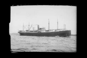 Crefeld (1922), Passagier- und Frachtschiff, Norddeutscher Lloyd, Bremen, Bau-Nr. 360