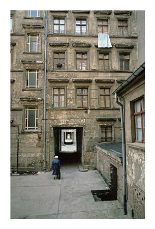 Durchgang zum Hirschhof, Kastanienallee, Prenzlauer Berg
