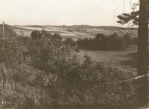 Erzgebirge. Kirchberger Granitgebiet. Blick von den Steffenhäusern (Obercrinitz) zum Mausberg