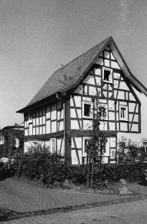 Wohnhaus, Fachwerk; Biebergemünd, Kirchstraße 30