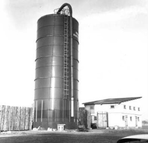 Harvestore Silos