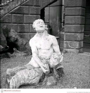 Tritonen, linker Triton