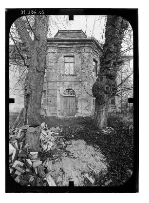 Zernikow (Großwoltersdorf-Zernikow), Zernikower Straße. Gutshaus (1746). Gartenfront (Teilansicht) mit Vorbau